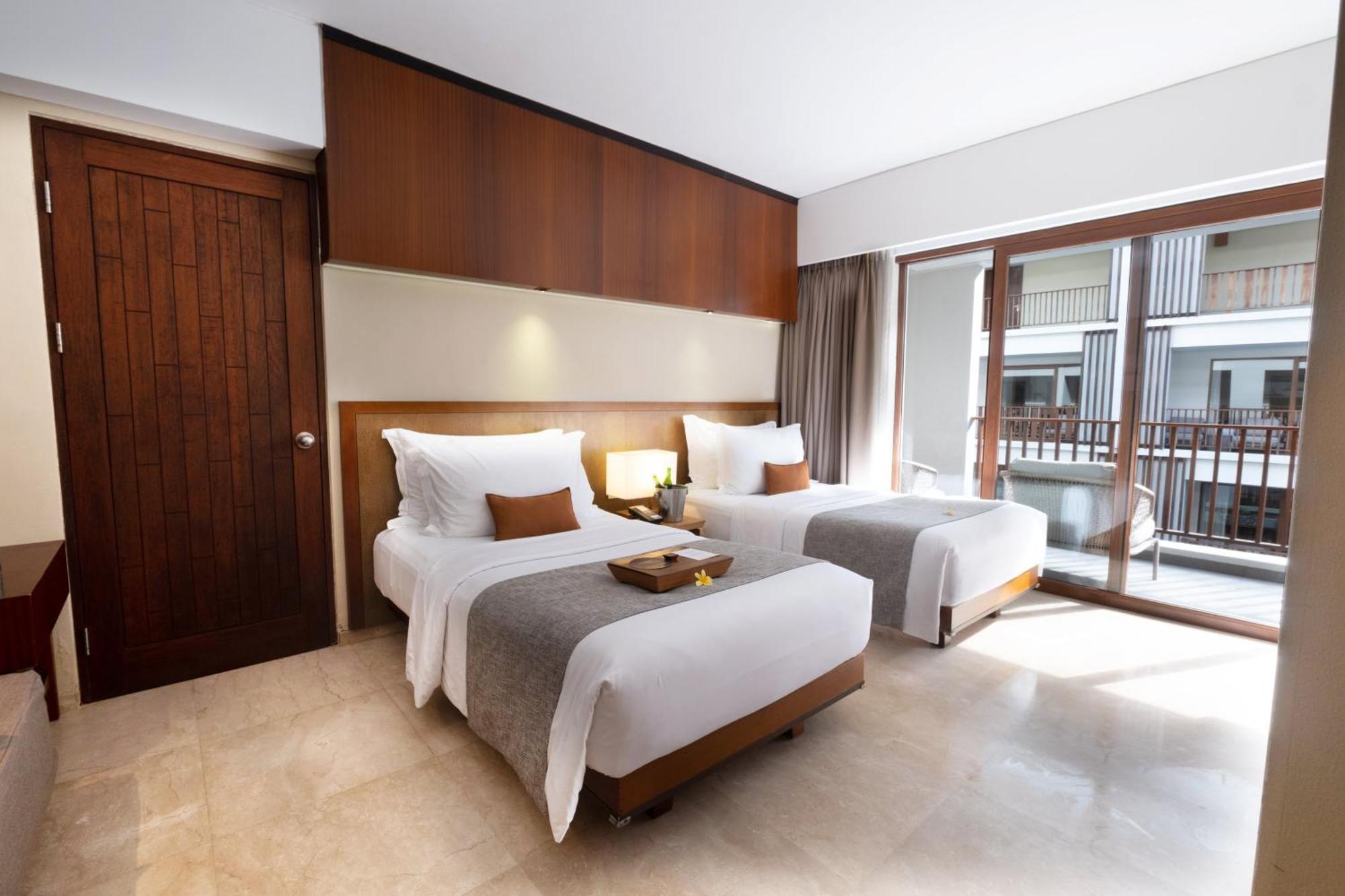 The Magani And 5* Legian (Bali)