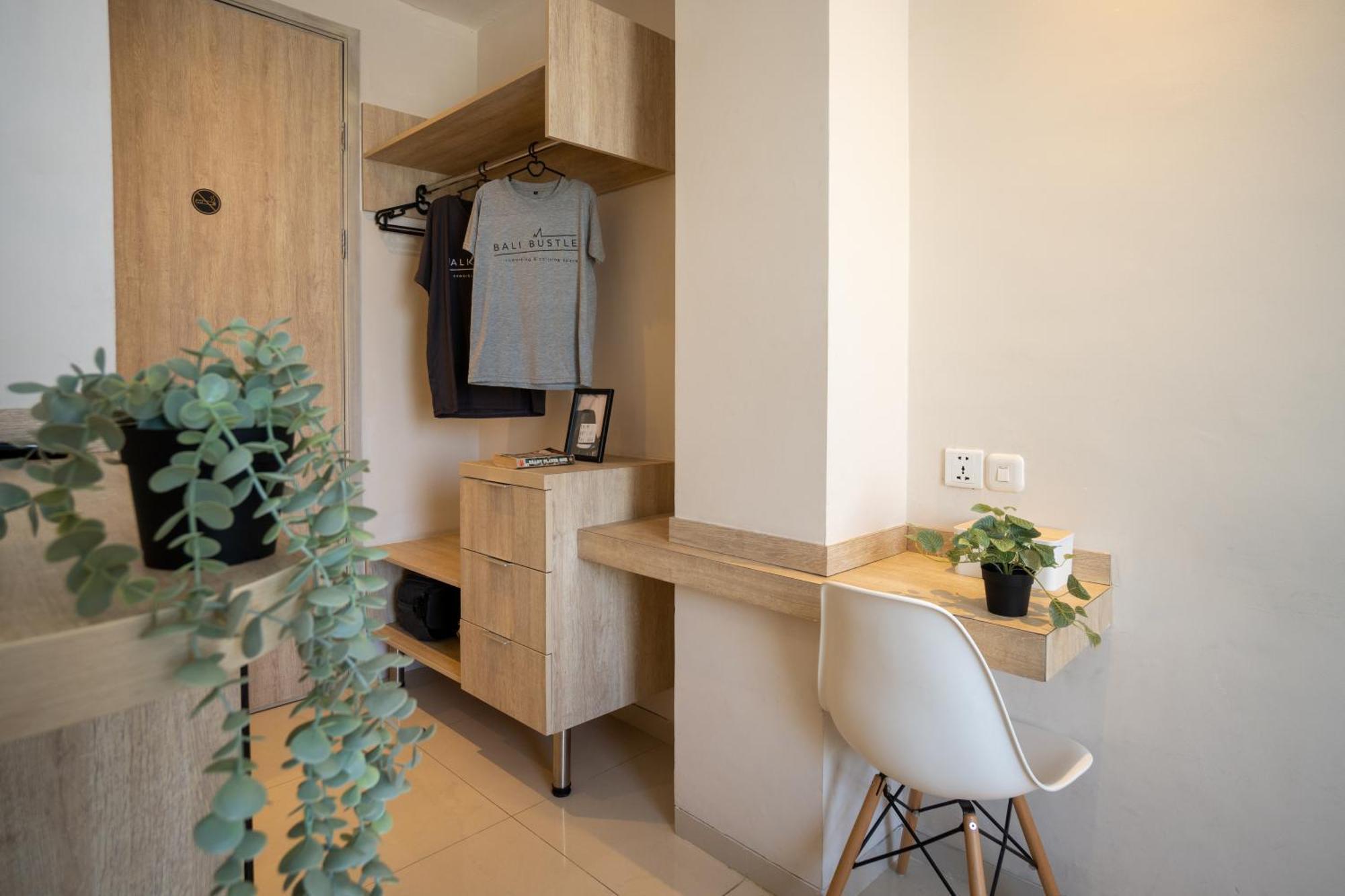 Bali Bustle Pararaton Coliving And Coworking Space Aparthotel