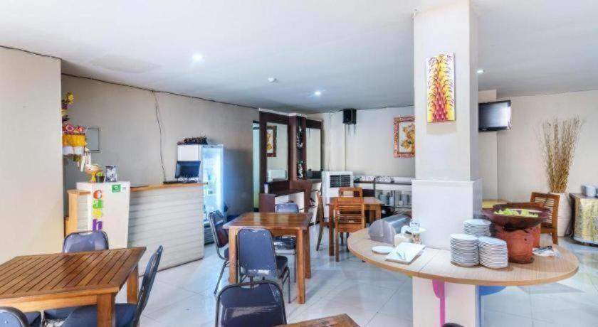 Hotel The Rivavi Legian