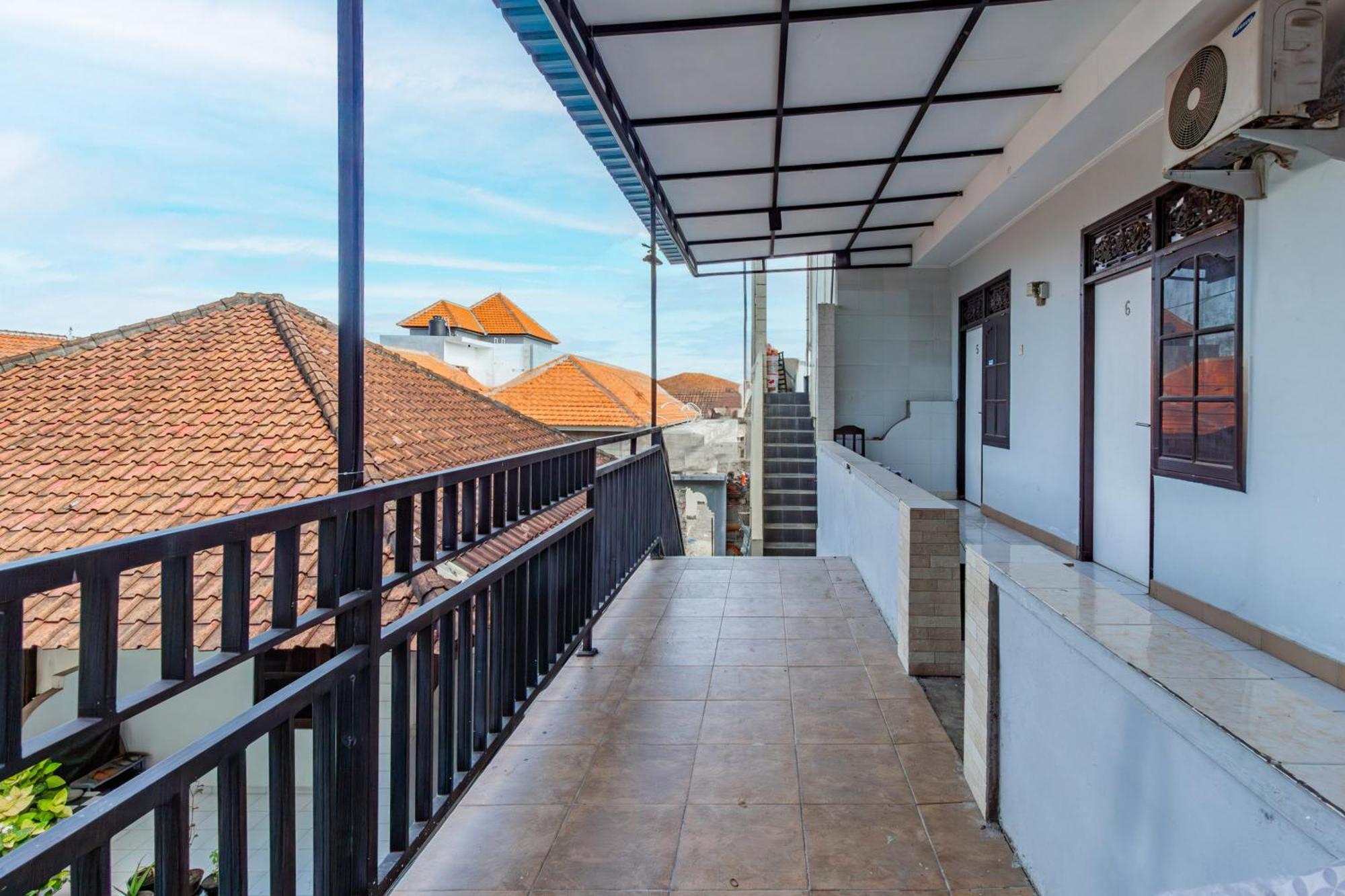 Sn Near Trans Mall Hotel Legian (Bali)