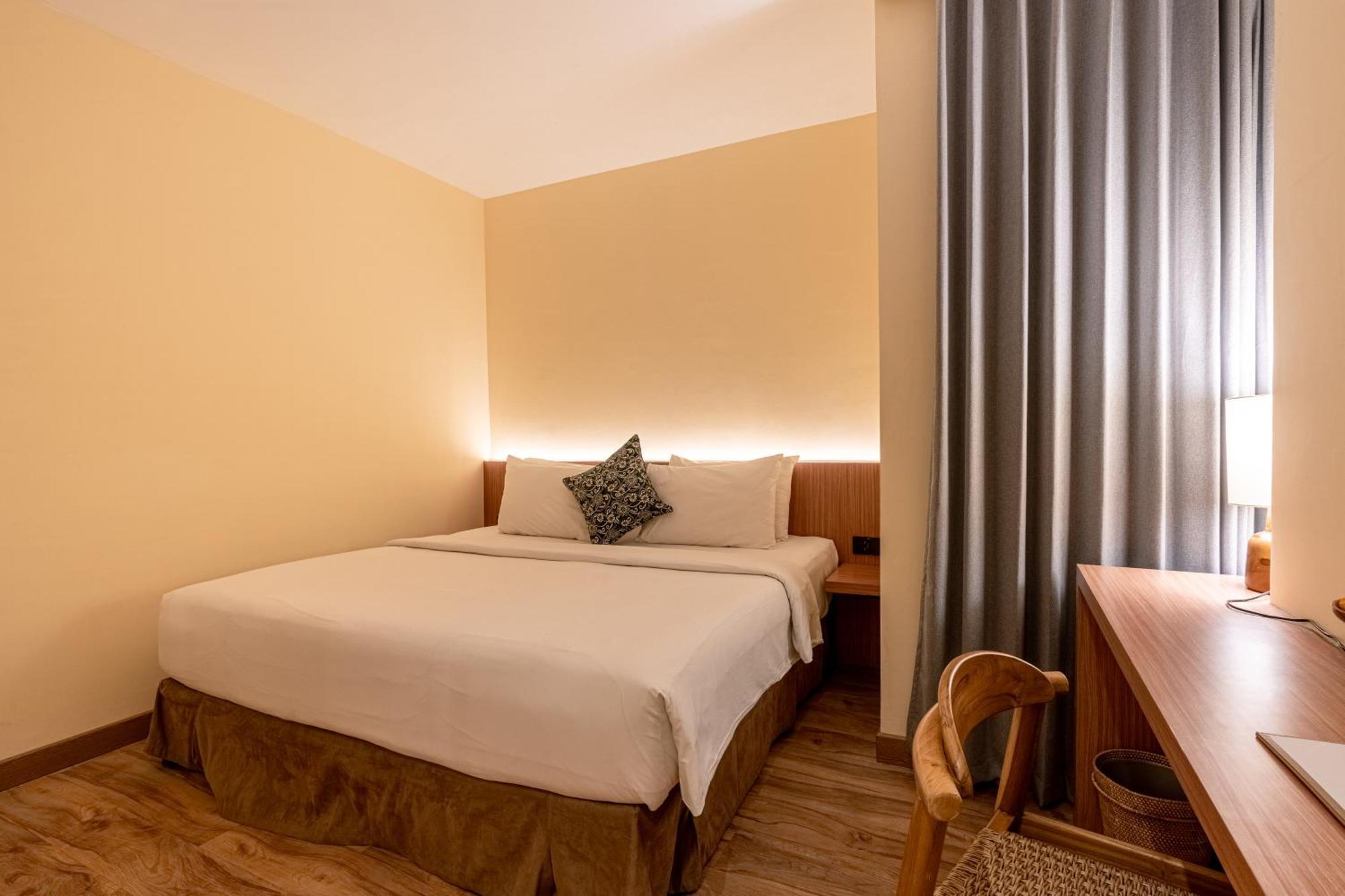 The Rivavi Hotel Legian