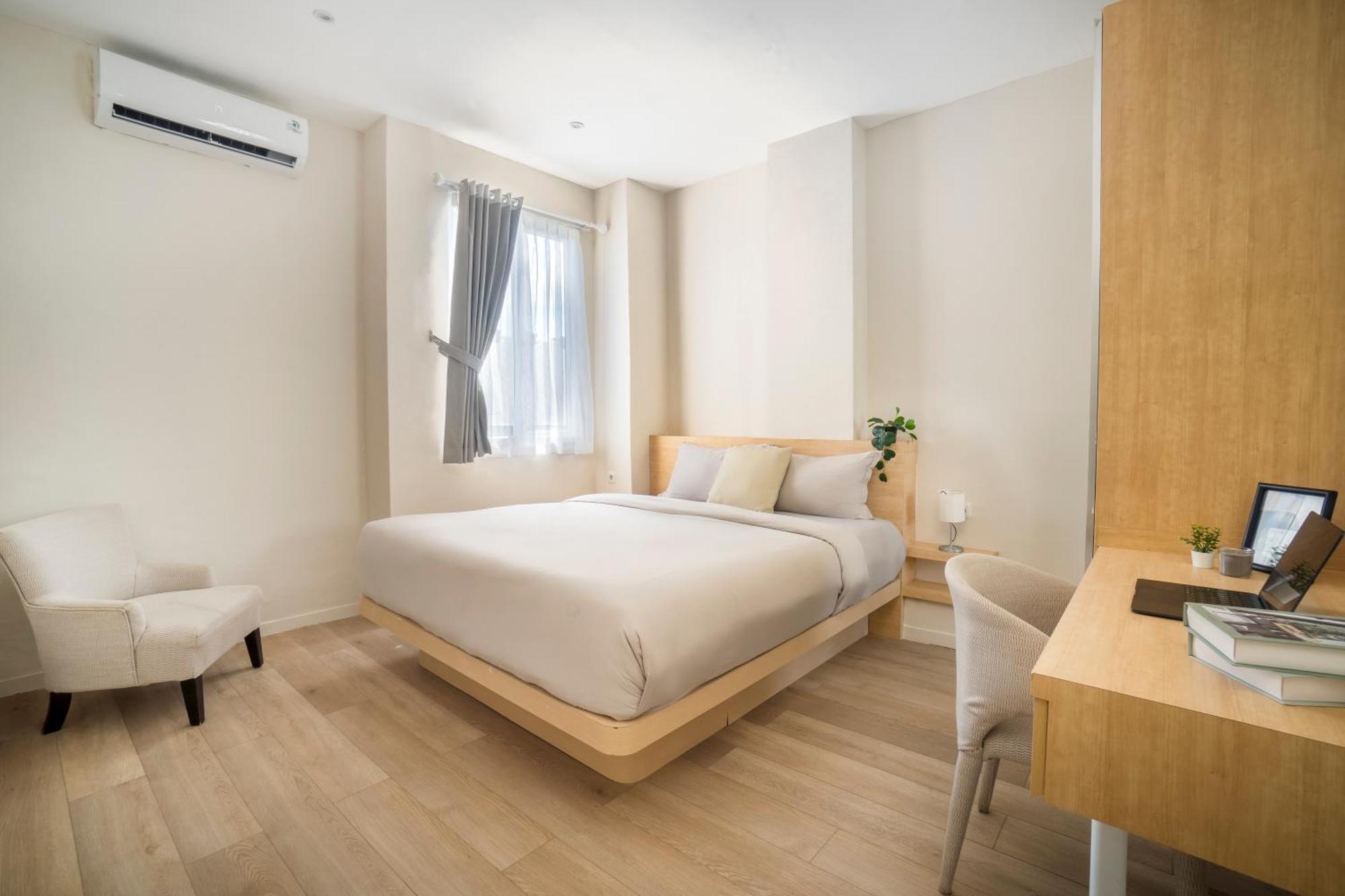 Aparthotel Bustle Base Coliving And Coworking Space Legian