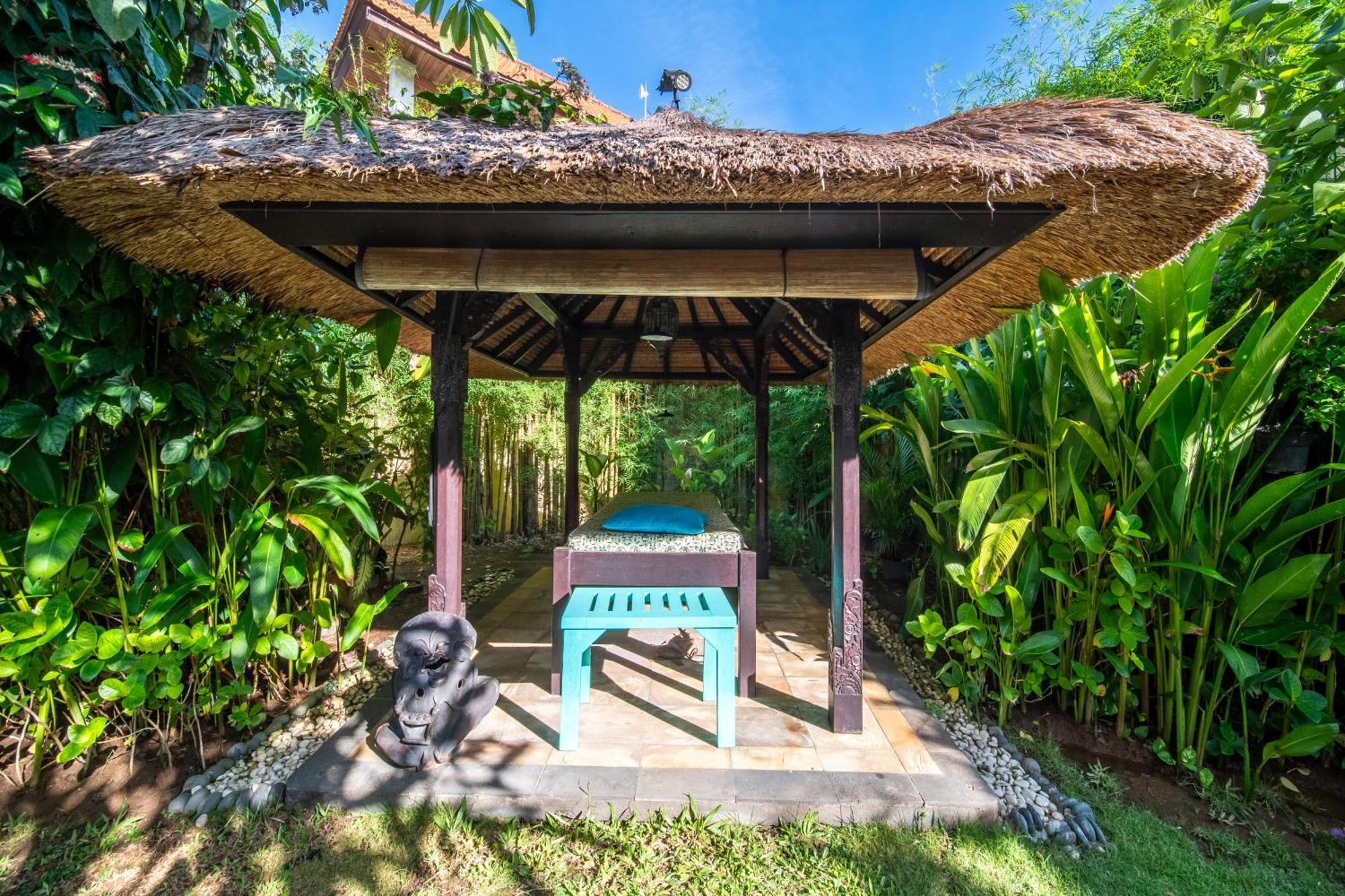 Villa Nyumpene In Legian (Bali)