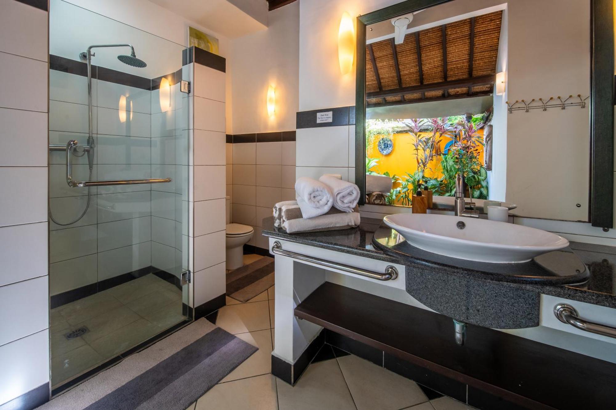 Nyumpene In * Legian (Bali)