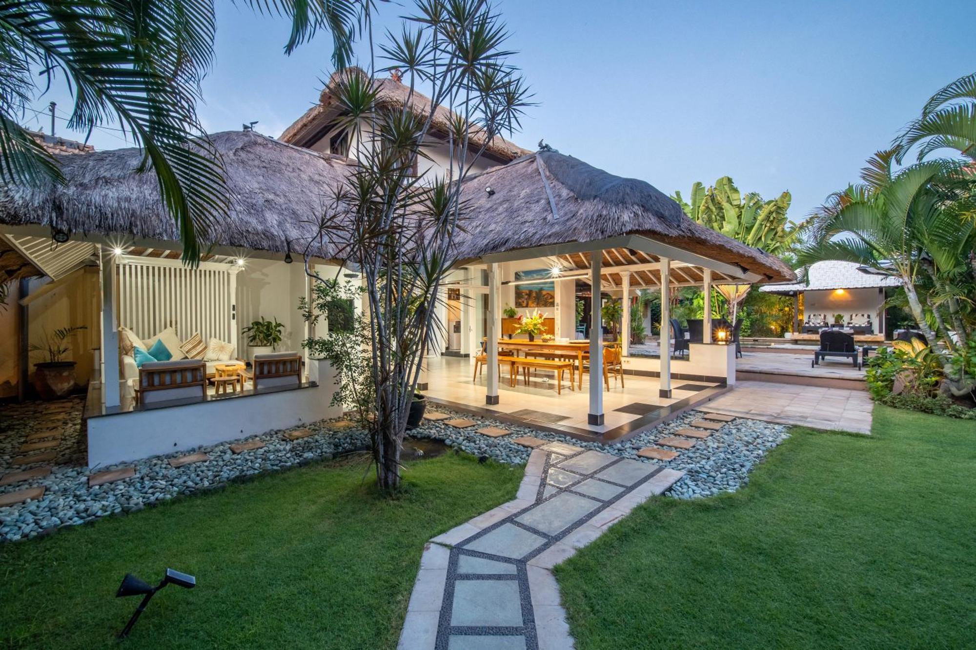 Nyumpene In Villa *