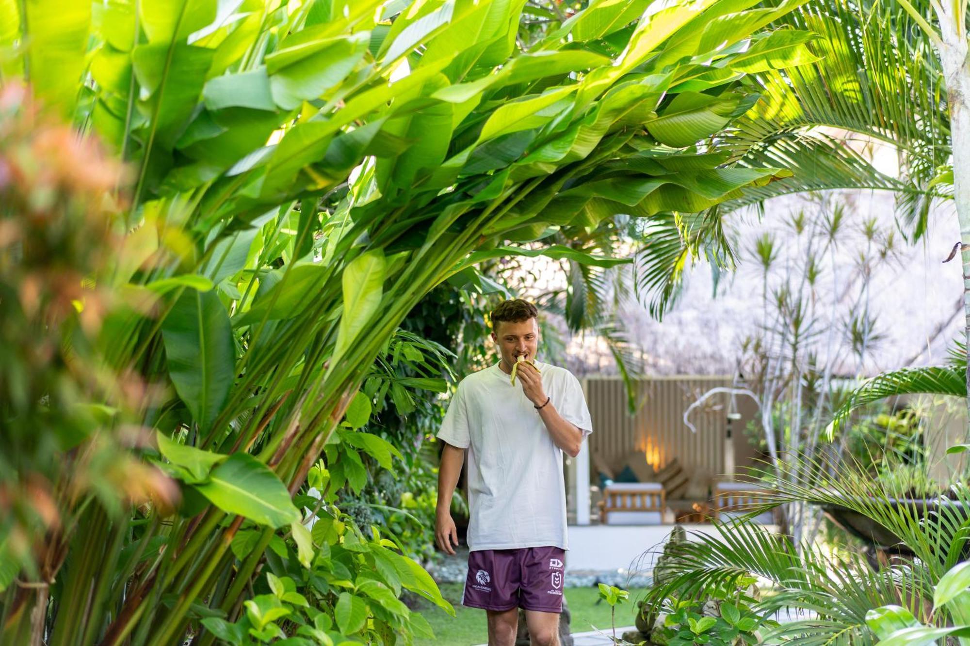 Nyumpene In Villa Legian (Bali)