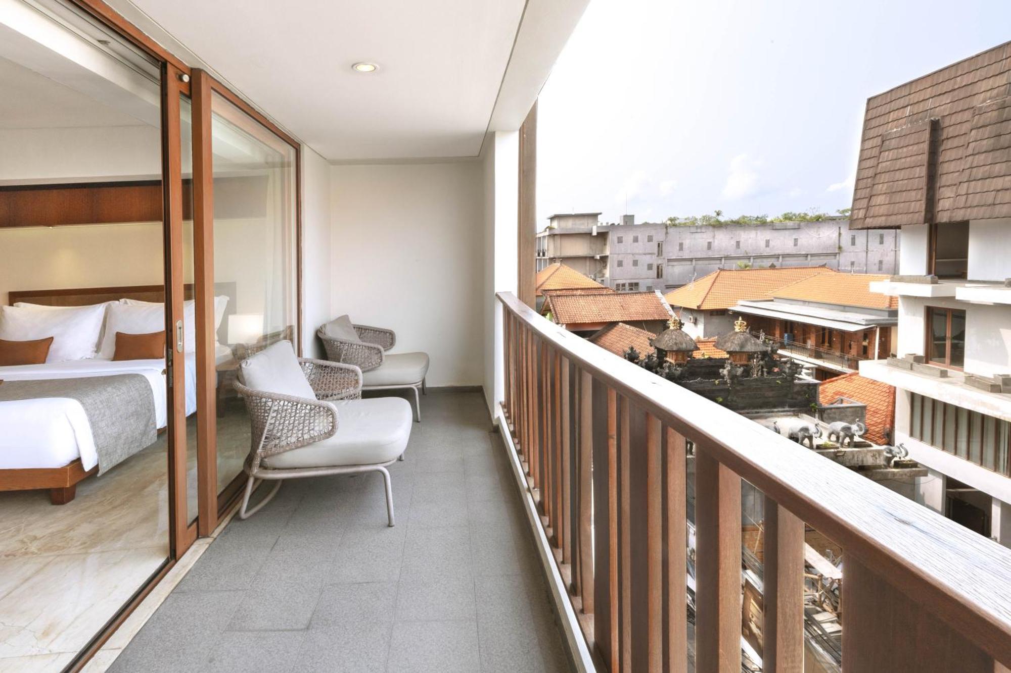 The Magani And 5* Legian (Bali)