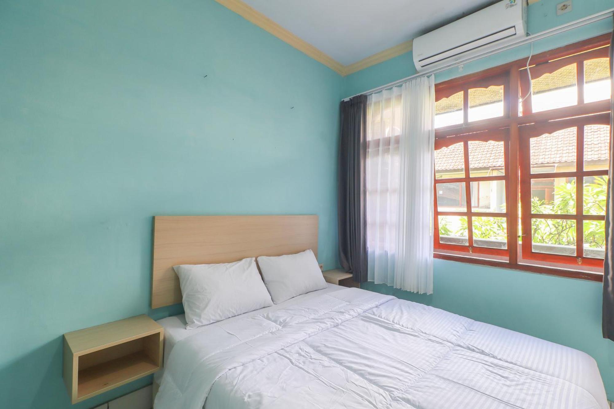 Hotel Townhouse Oak Near Formerly Sayang Maha Merta