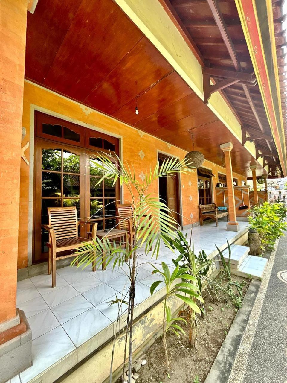 Nyoman House * Legian (Bali)
