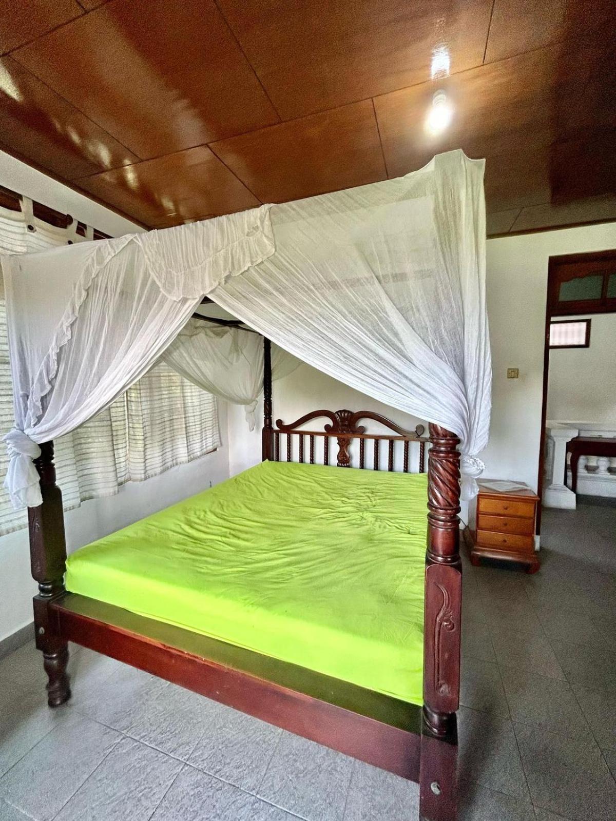 Apartment Nyoman House *