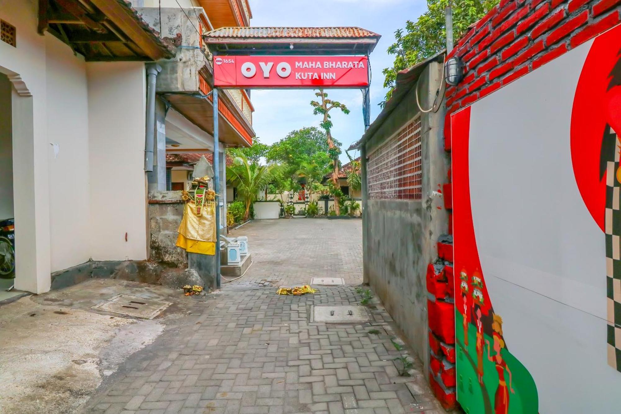 Super Oyo 1654 Maha Bharata Kuta Hotel Legian (Bali)