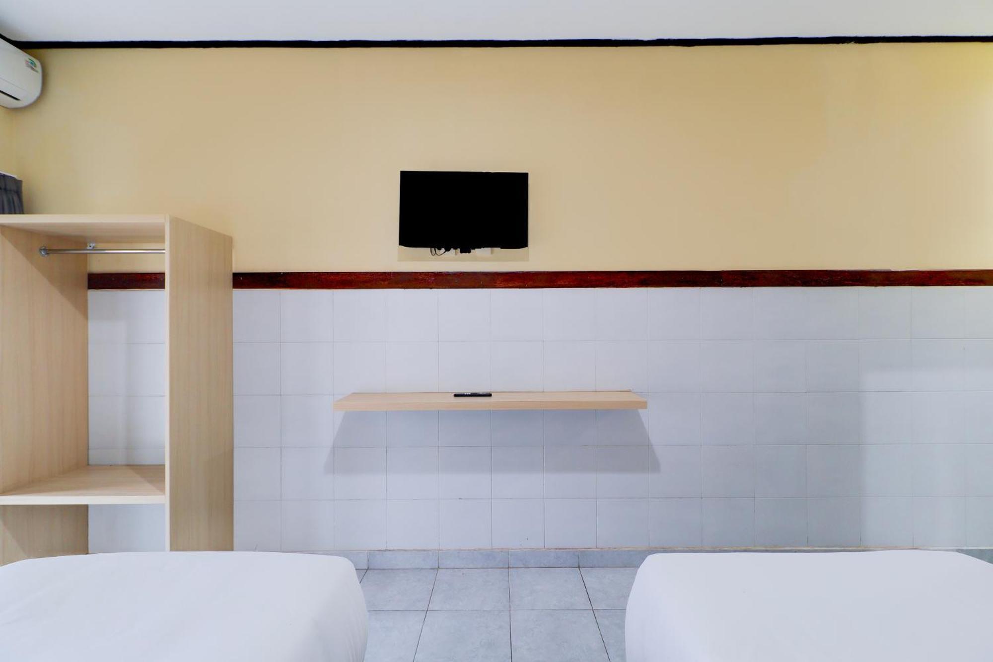 Hotel Townhouse Oak Near Formerly Sayang Maha Merta Legian (Bali)