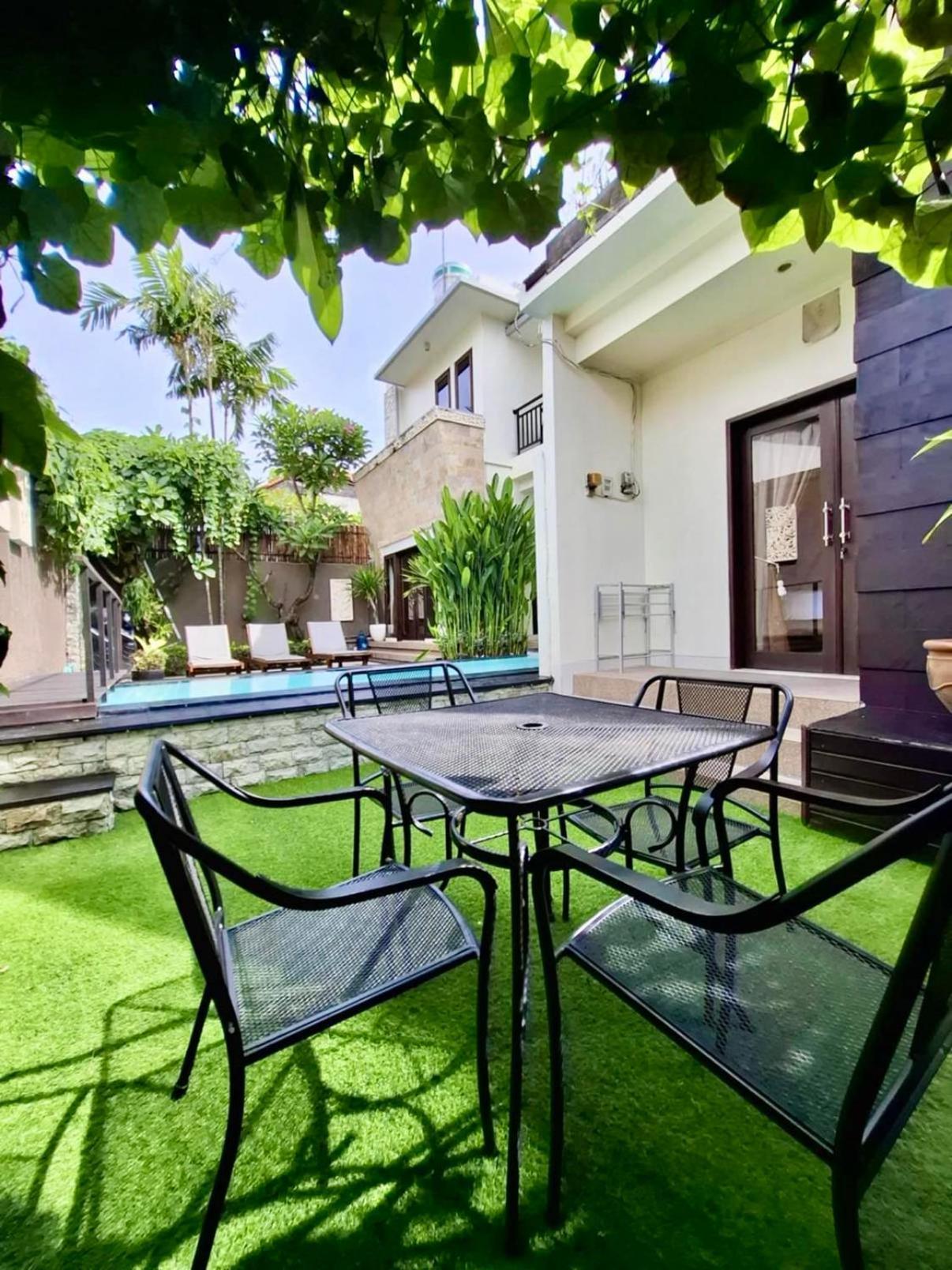 Dewi - - 6 Bedroom - Great Location Villa *