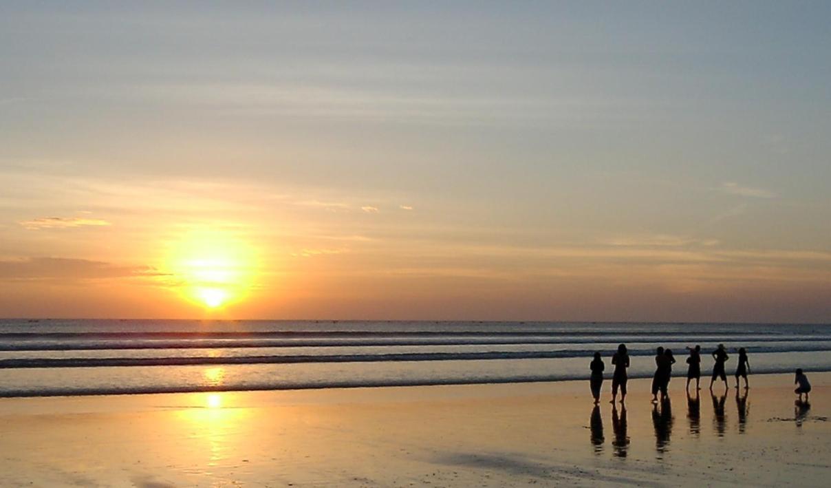 Cozy Kuta - 1 Minutes To The By Micky Studio2 Wisma tamu *