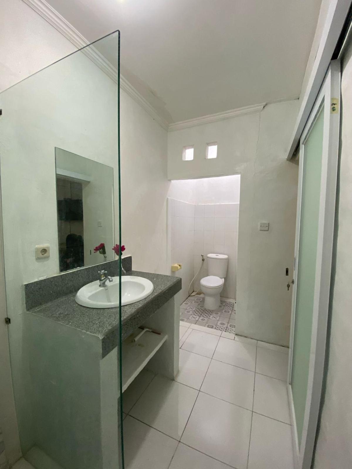 Cozy Kuta - 1 Minutes To The By Micky Studio2 Legian (Bali)