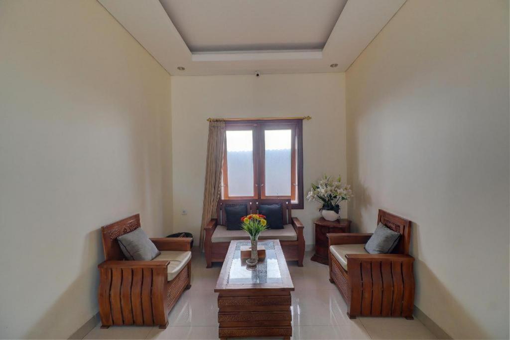 Oyo Life 92852 Singgah Legian (Bali)