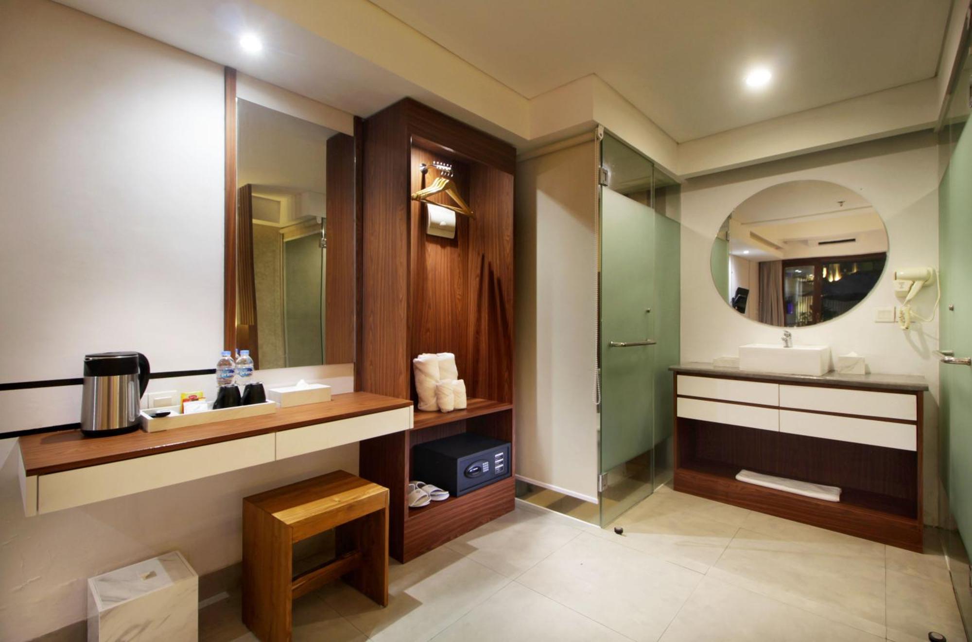 Nadi Hotel Legian (Bali)