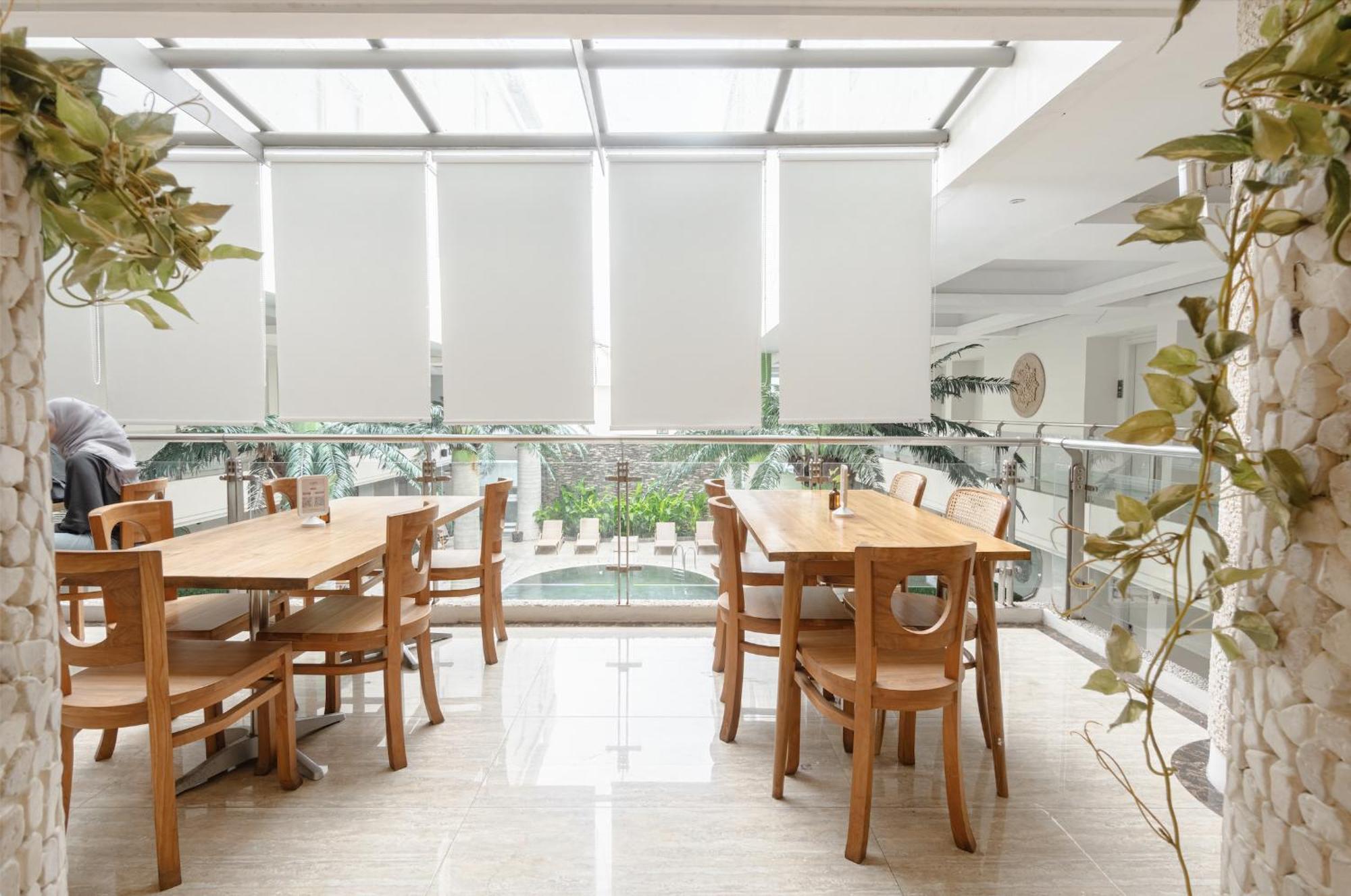 Aparthotel Bustle Base Coliving And Coworking Space