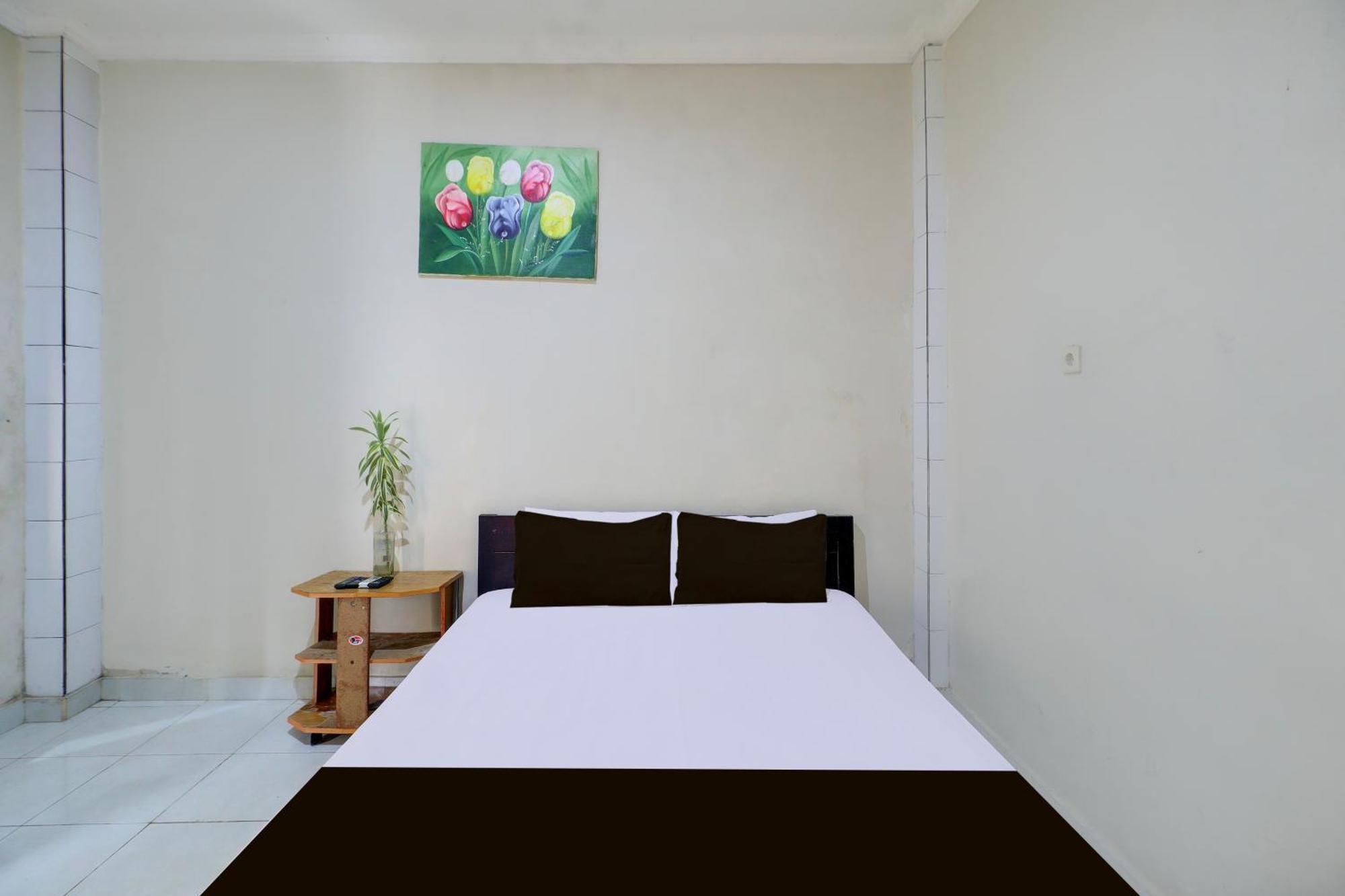 Collection O Bali Near Beachwalk Shopping Center Formerly Budget Door Hotel 2*