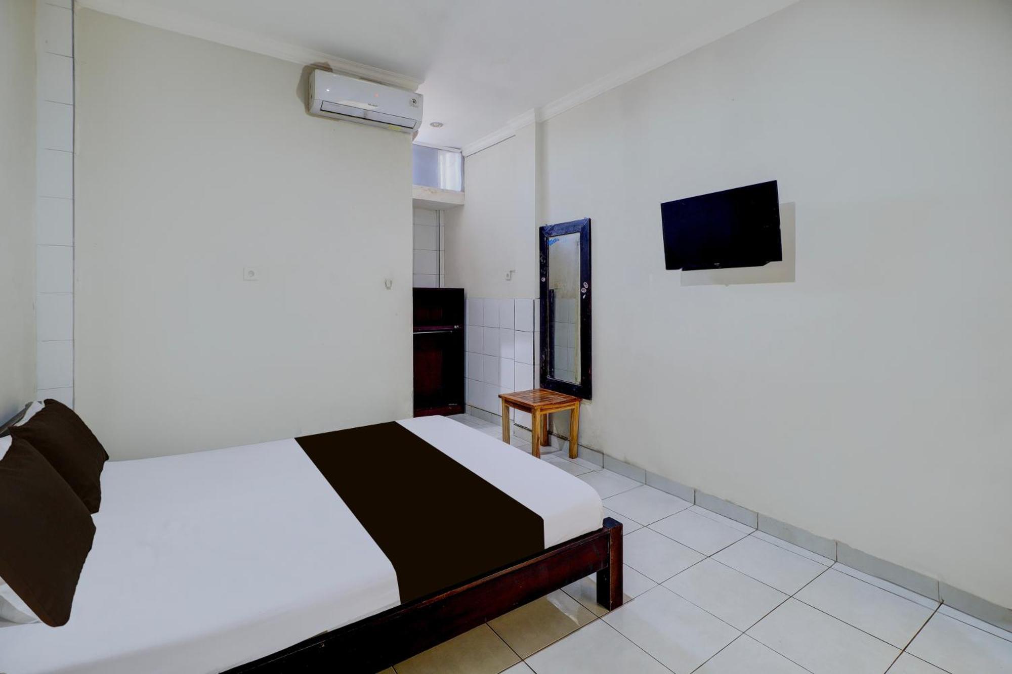 Hotel Collection O Bali Near Beachwalk Shopping Center Formerly Budget Door 2*