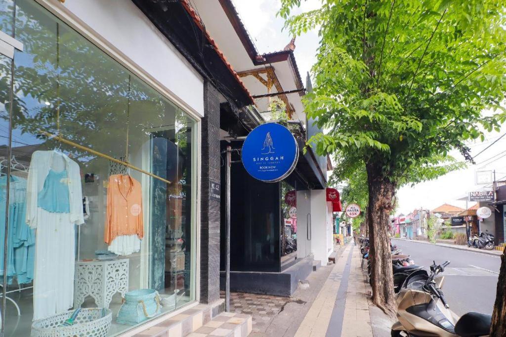 Oyo Life 92852 Singgah Hotel Legian (Bali)