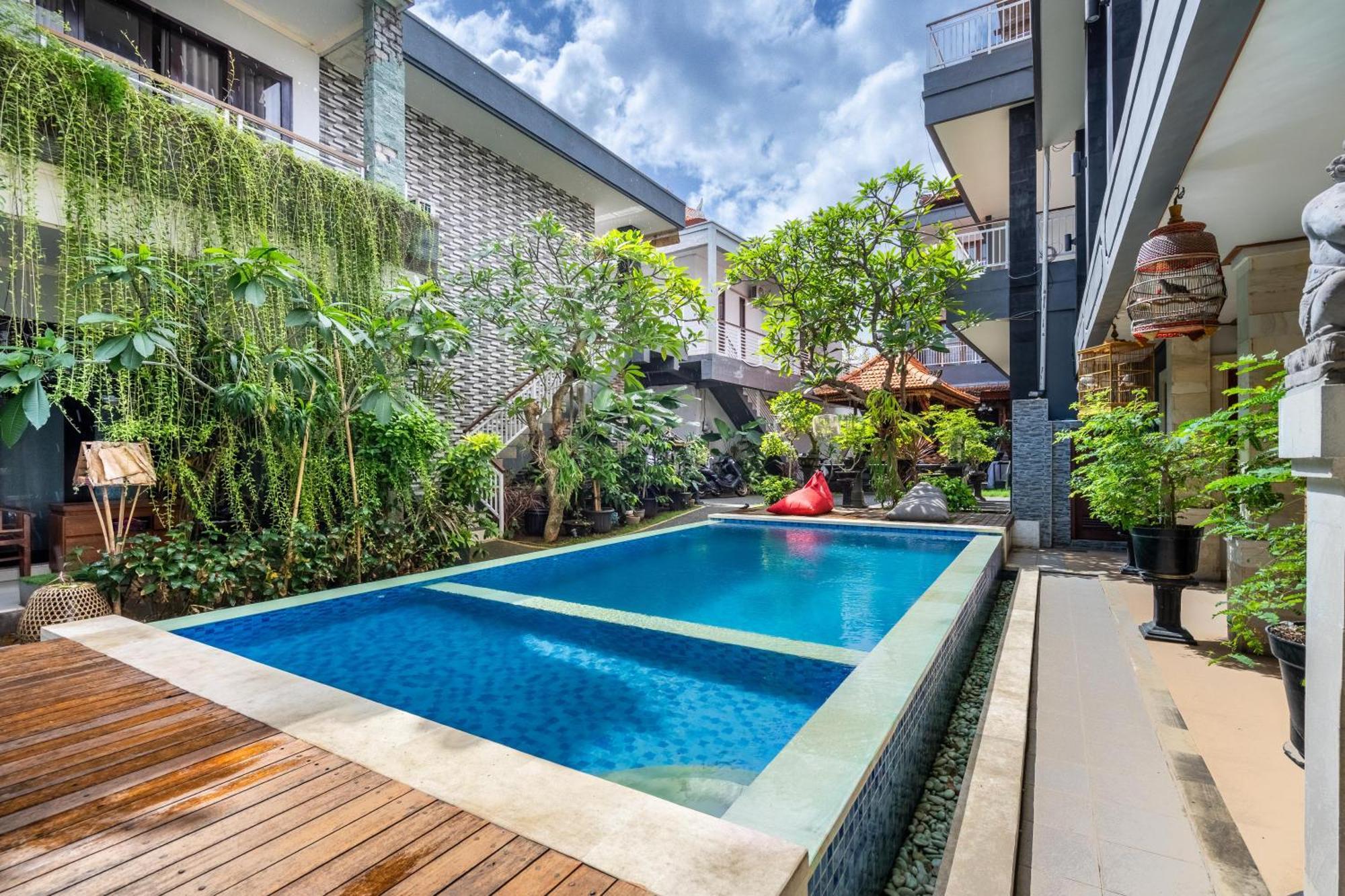 Dukuh Segara Guest house