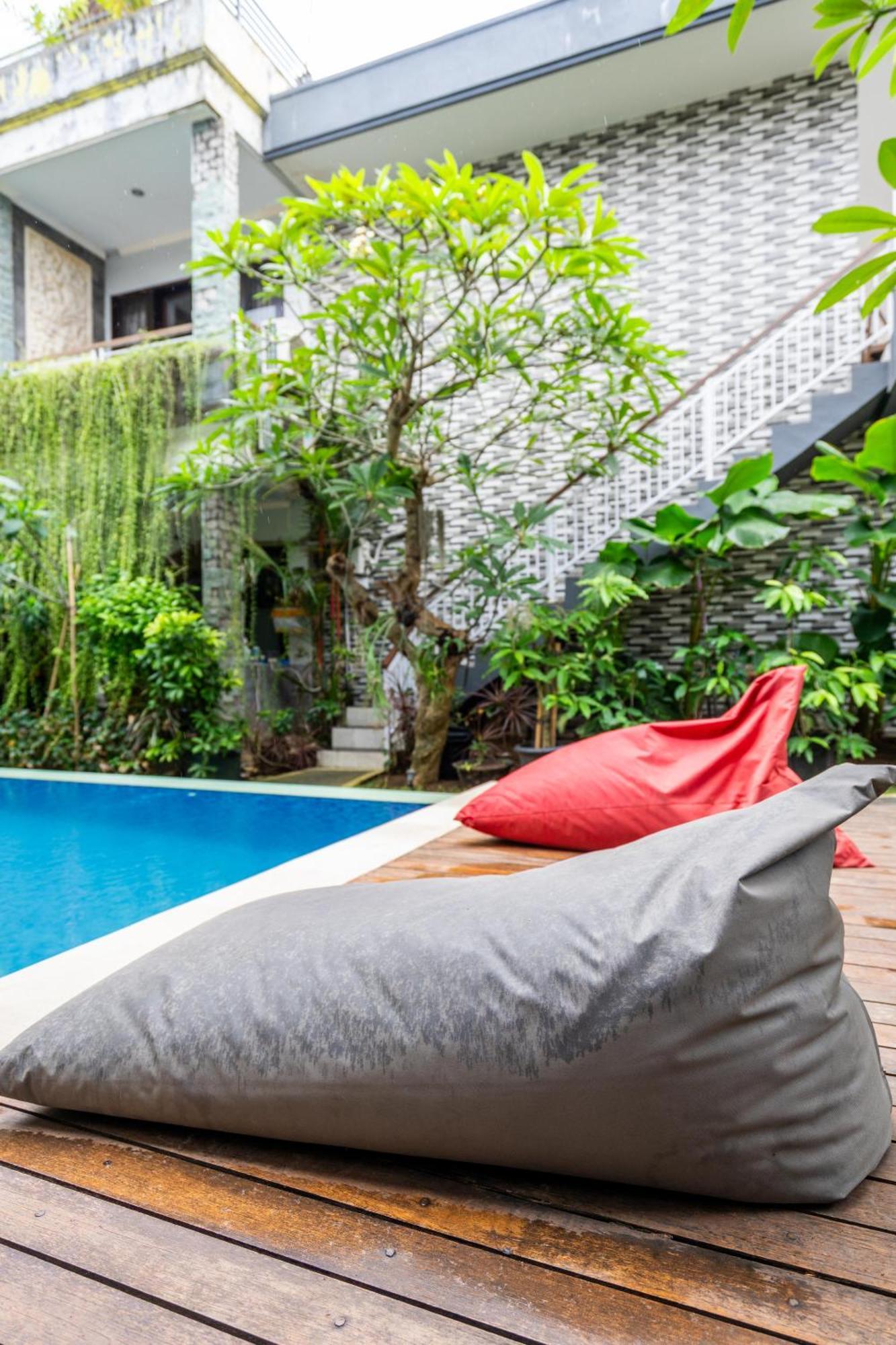 Dukuh Segara Guest house Legian (Bali)