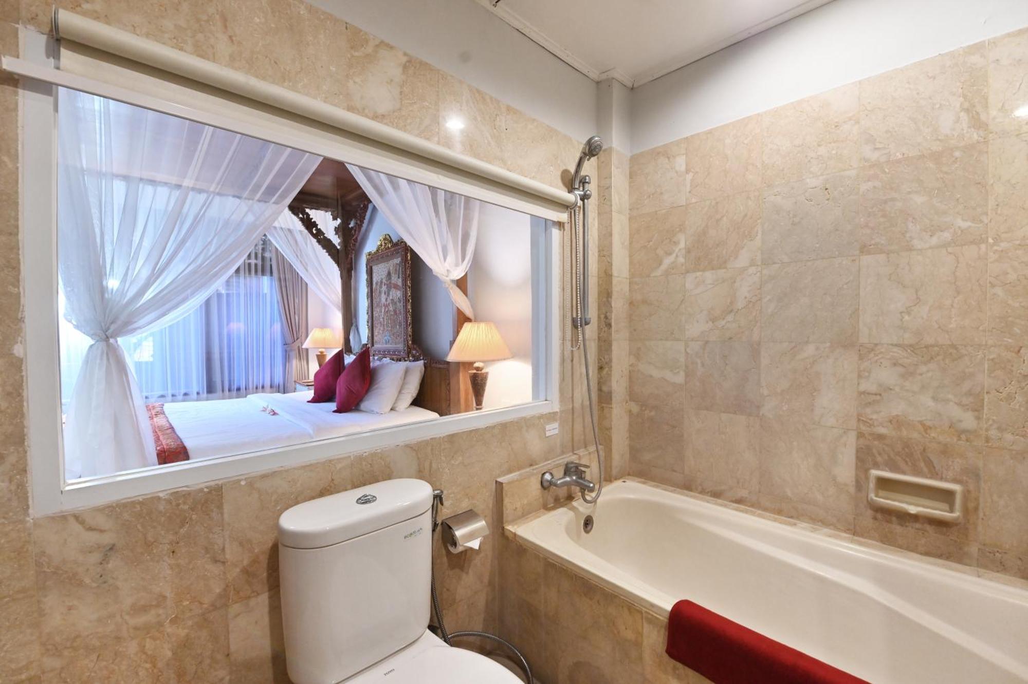 Puri Dewa Bharata & 3* Legian (Bali)