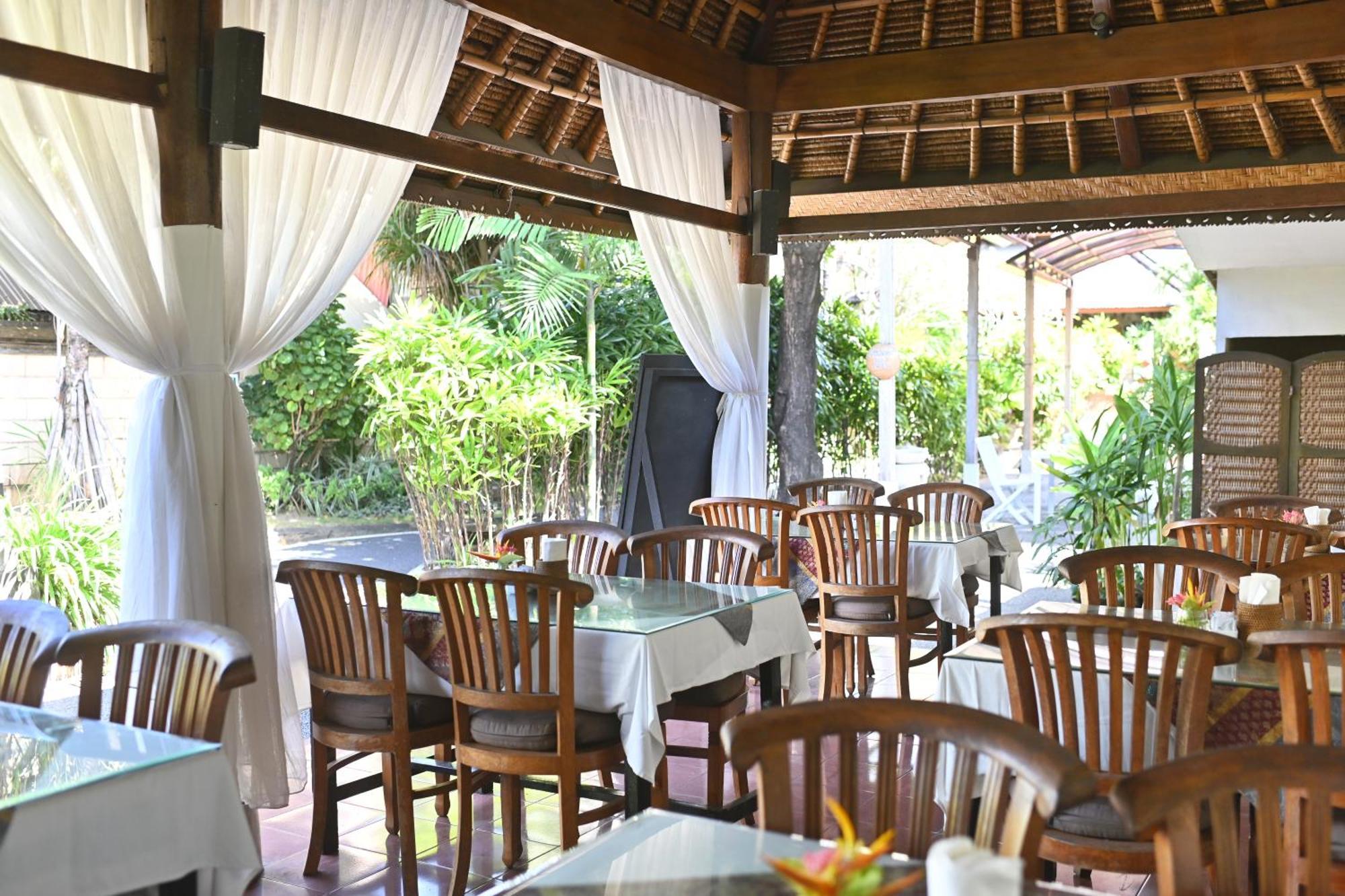 Hotel Puri Dewa Bharata & Legian (Bali)