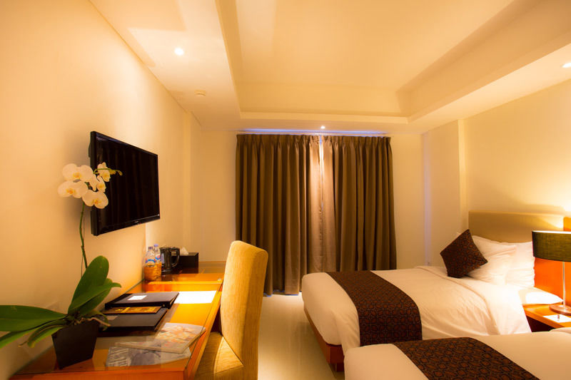 The Sun & Hotel 4*