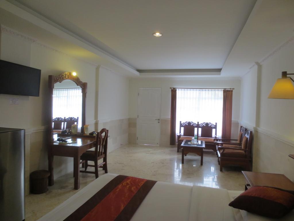 Melasti & Resort Legian (Bali)