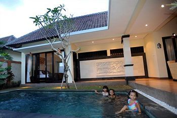 The Lavana Tanjung Lima