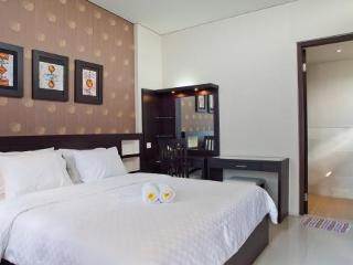 Sri Ratu Boutique And Legian (Bali)