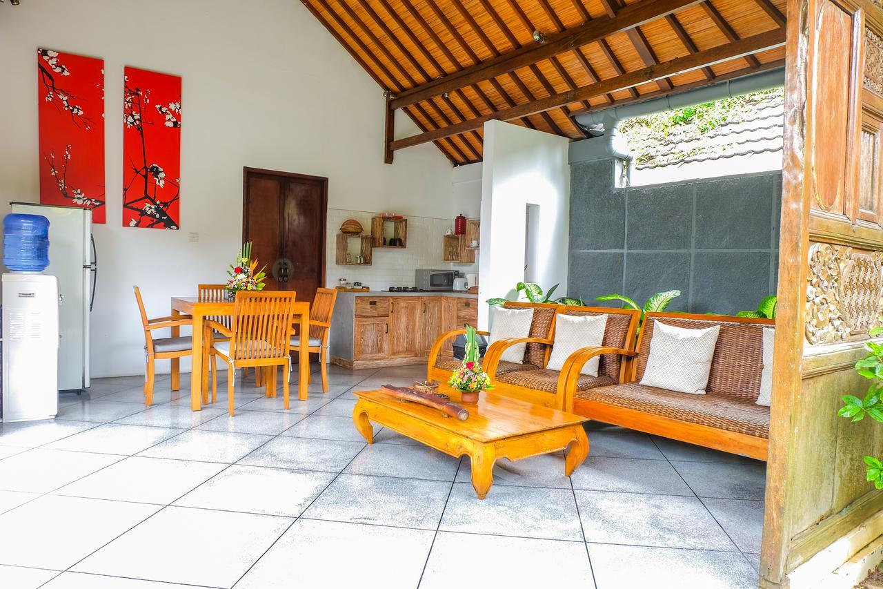 Joany Villas Bali Villa *