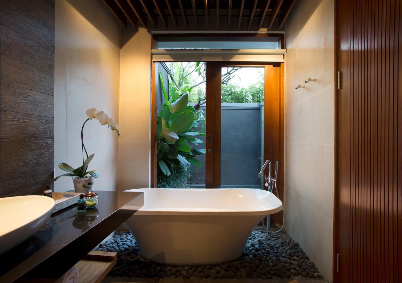 S18 Bali * Legian (Bali)