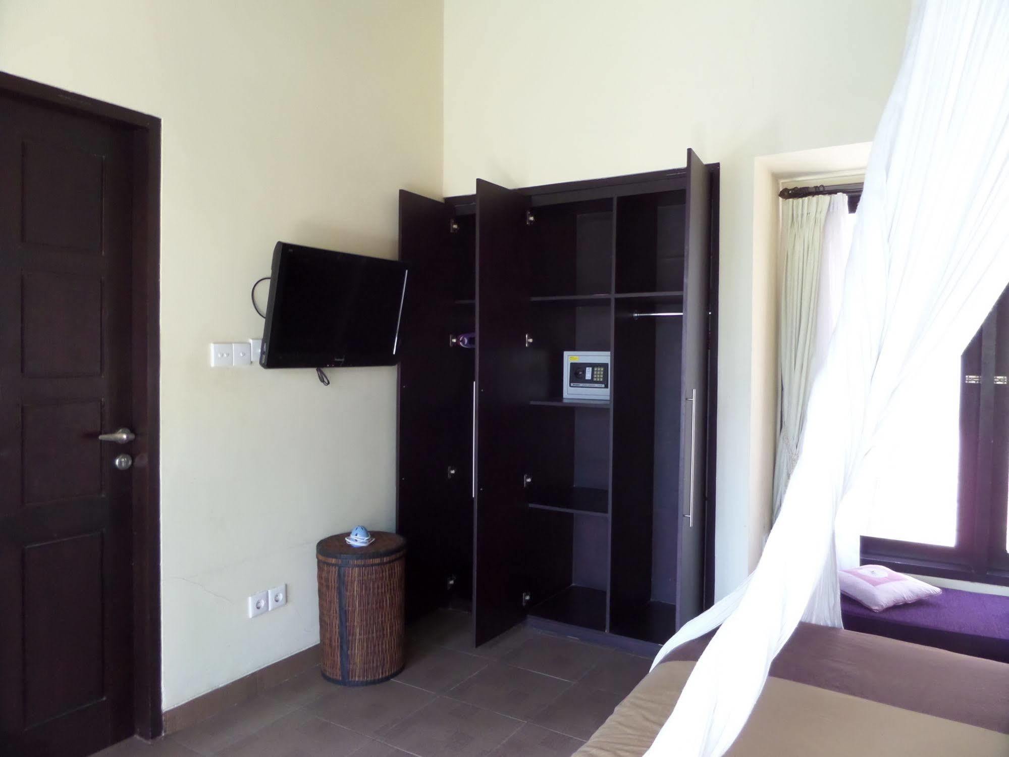 Villa The Lavana Tanjung Lima