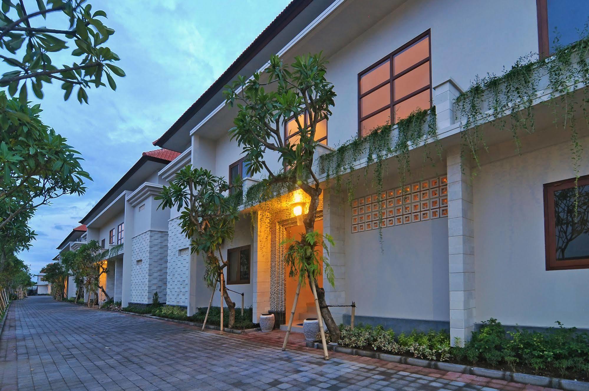 Taman Ayu Town House 3* Legian (Bali)