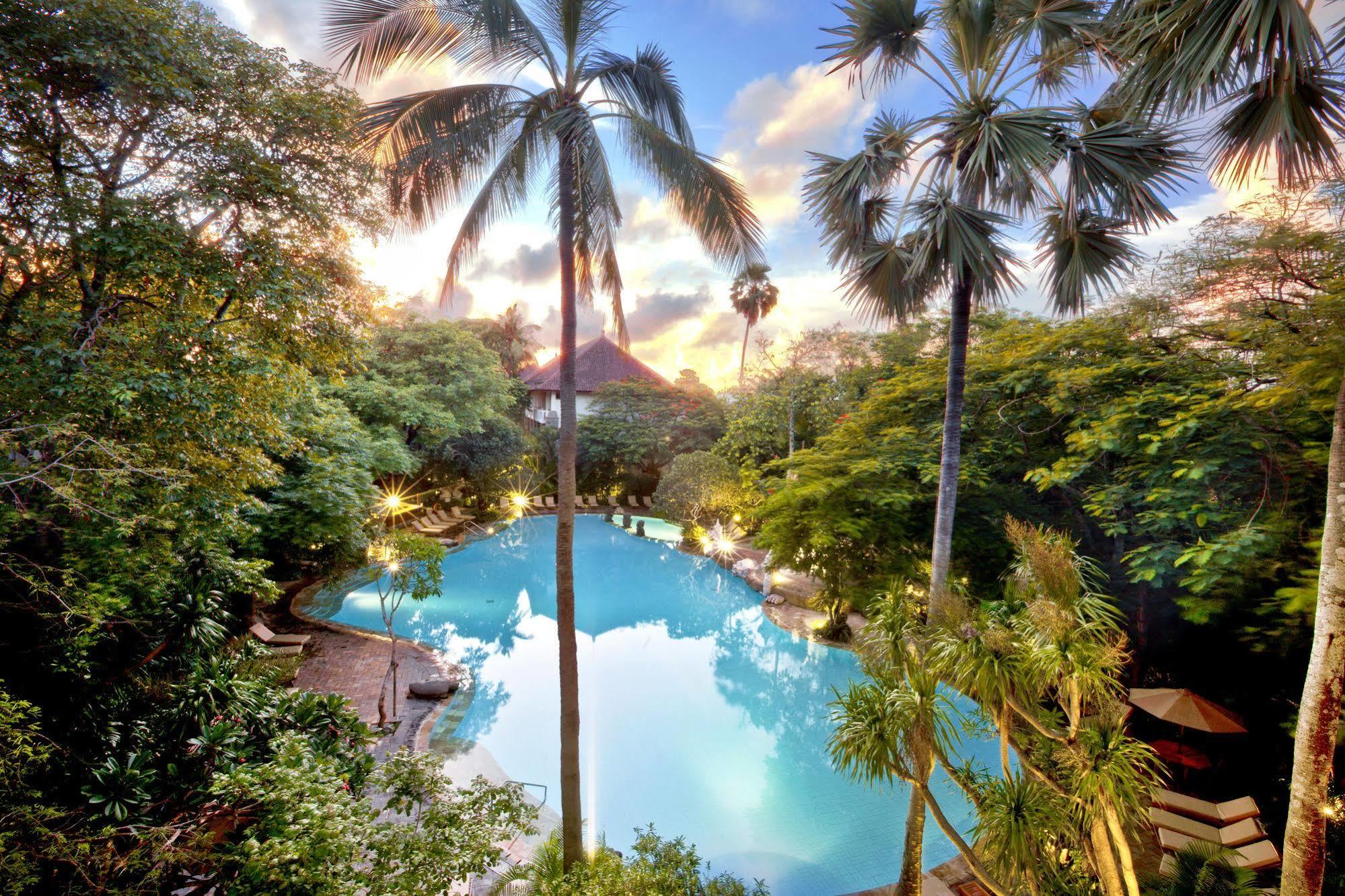 Kumala Pantai Hotel