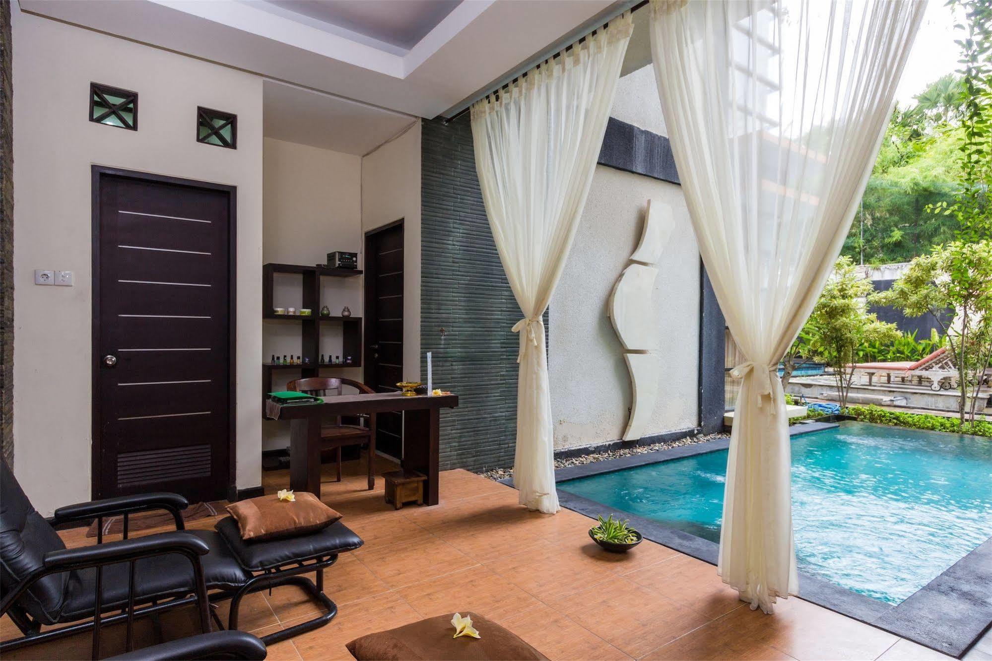 Reddoorz @ Shri Lakshmi Seminyak 3*