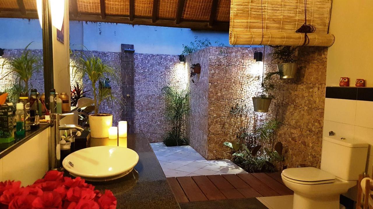 Nyumpene Villa *