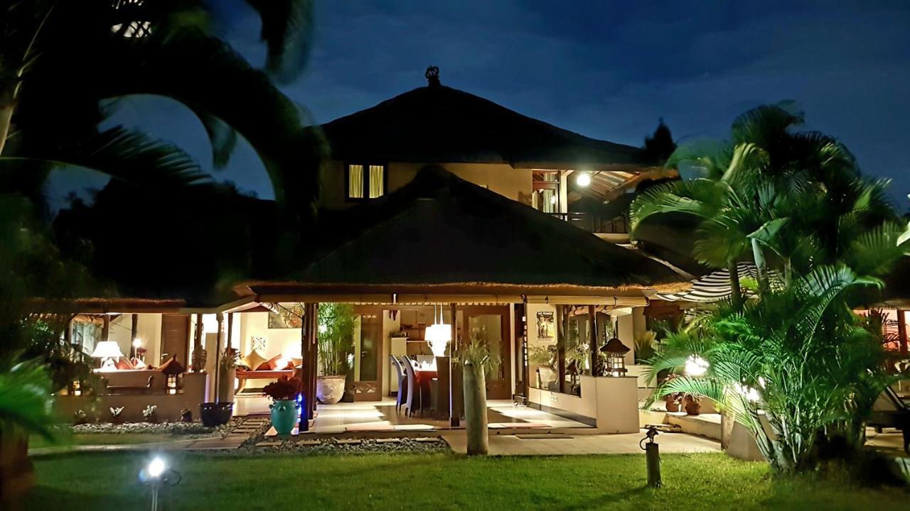 Nyumpene * Legian (Bali)
