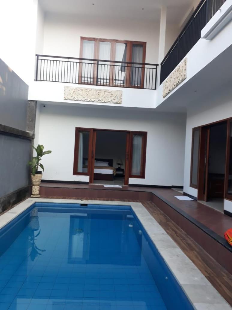 Villa Degung De Brata Family Legian (Bali)