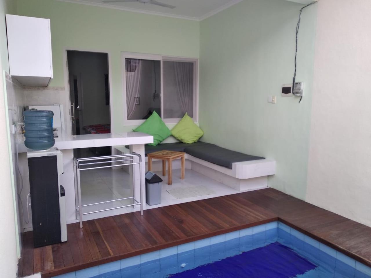 Villa Degung De Brata Family *