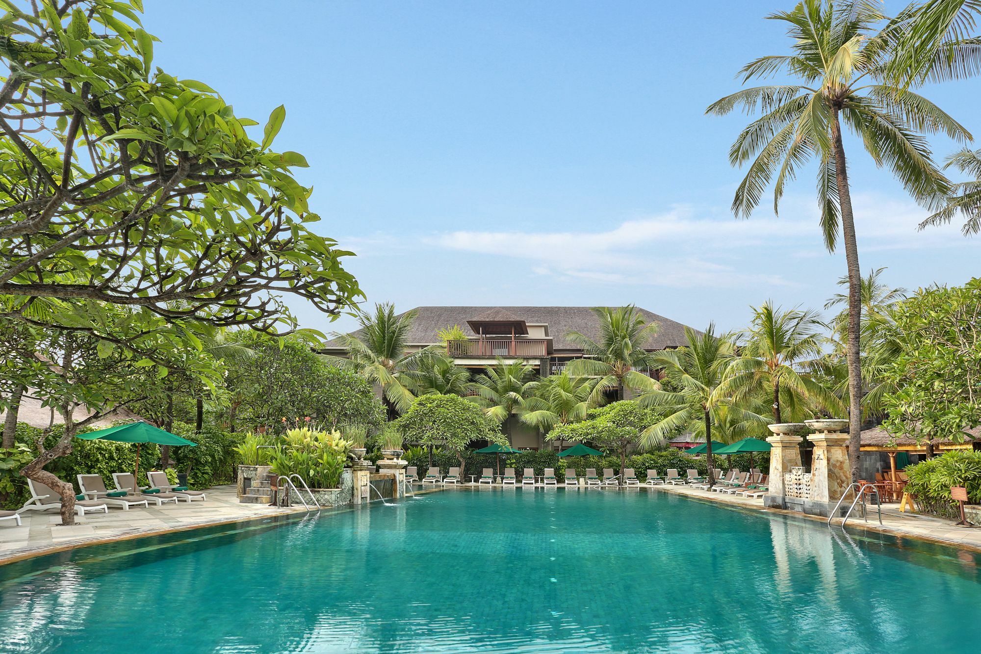 Legian Beach Villas Hotel