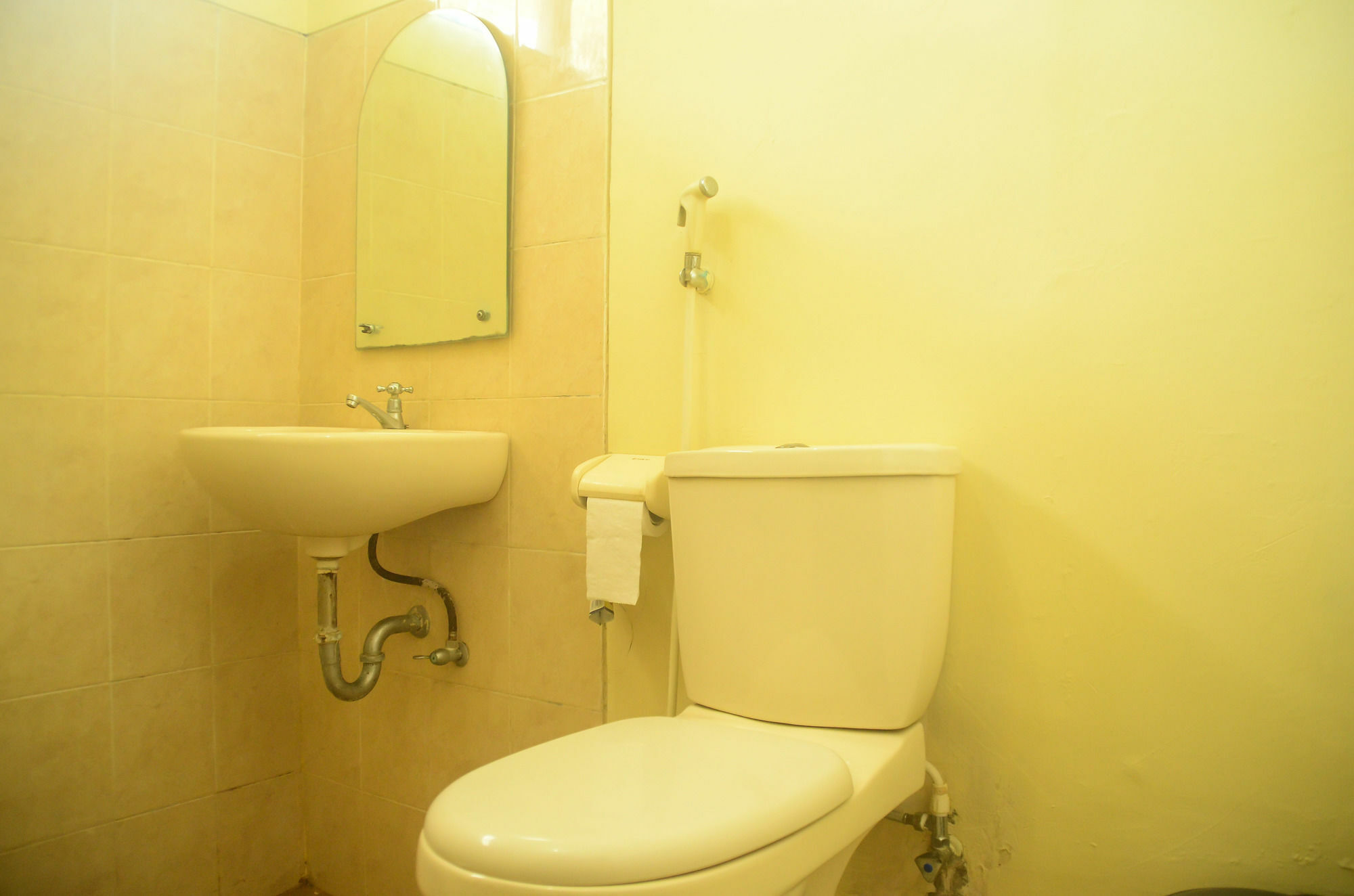 Hotel Super Oyo 1654 Maha Bharata Kuta Legian (Bali)