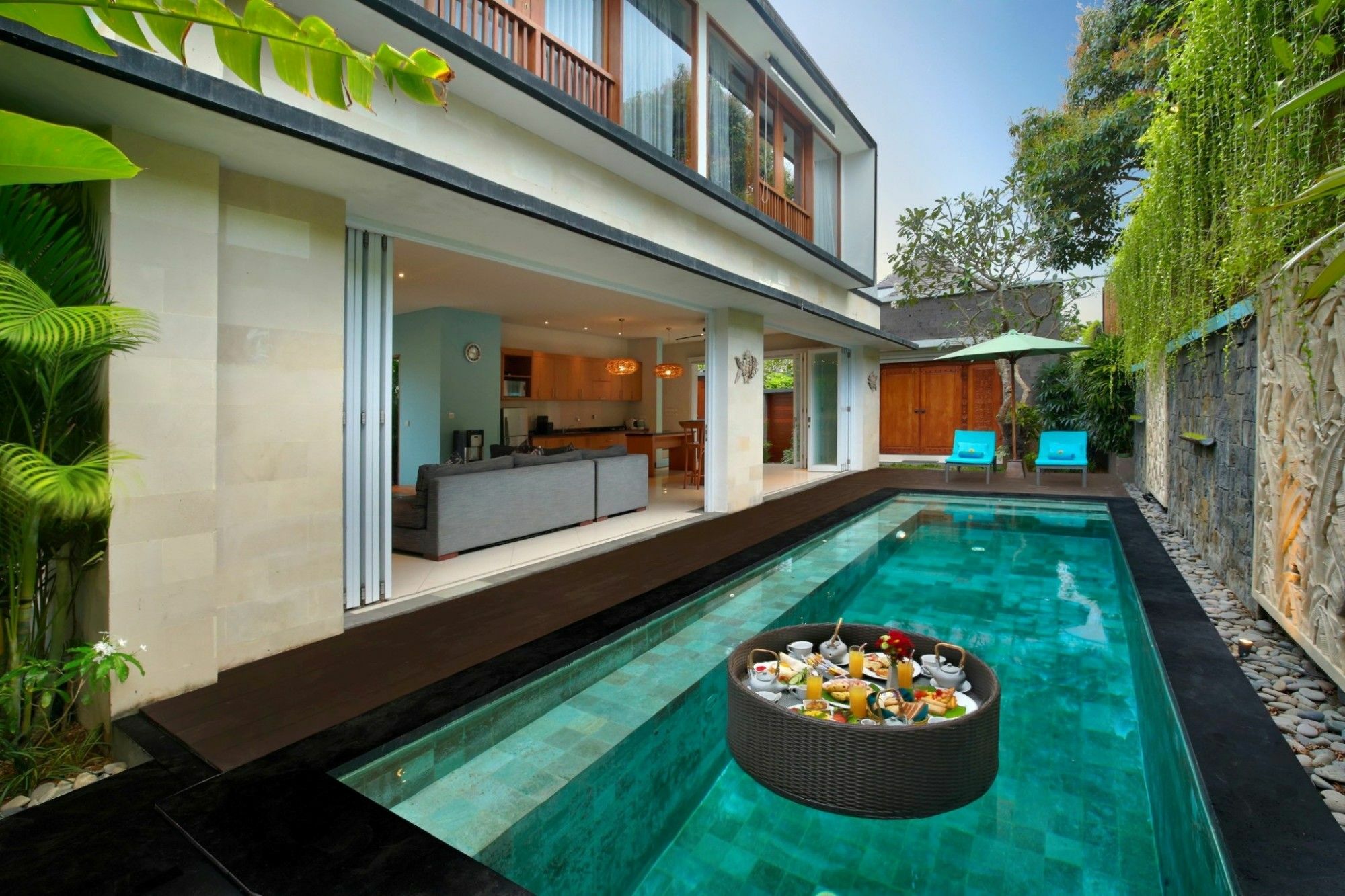 Lacasa Villa *