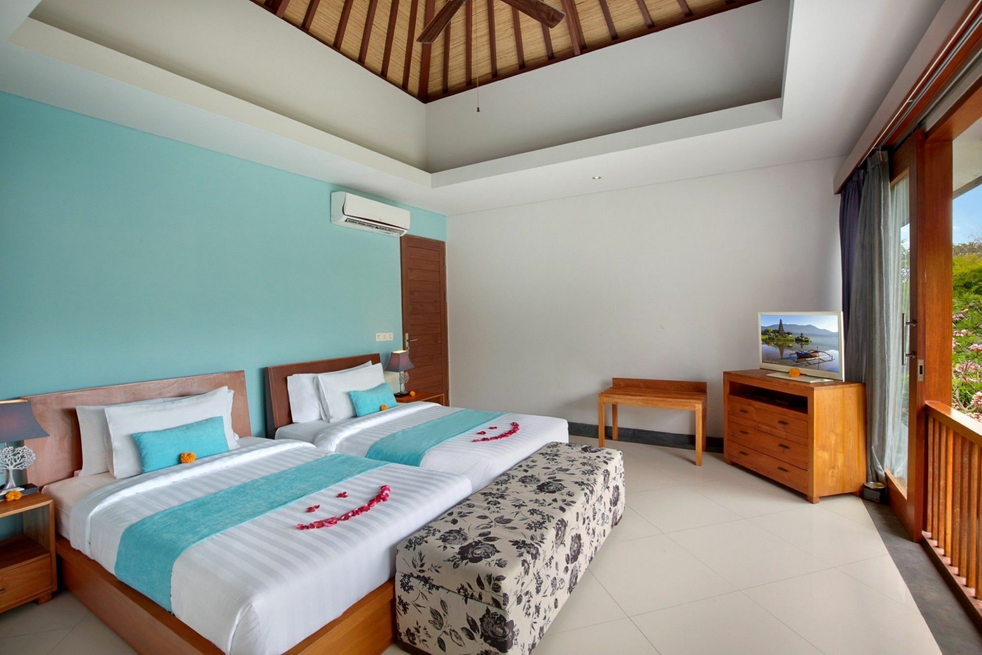 Lacasa Villa Legian (Bali)
