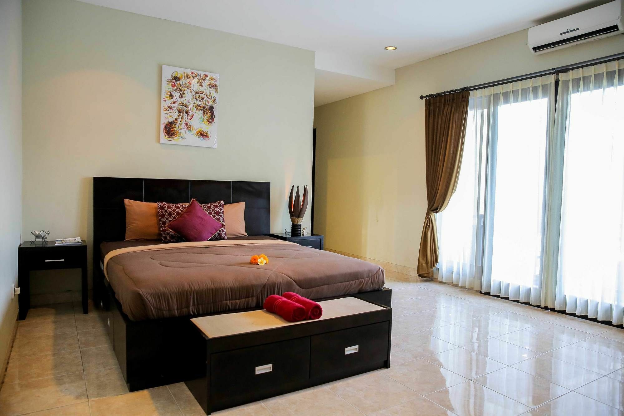 Legong Kirana Villas *