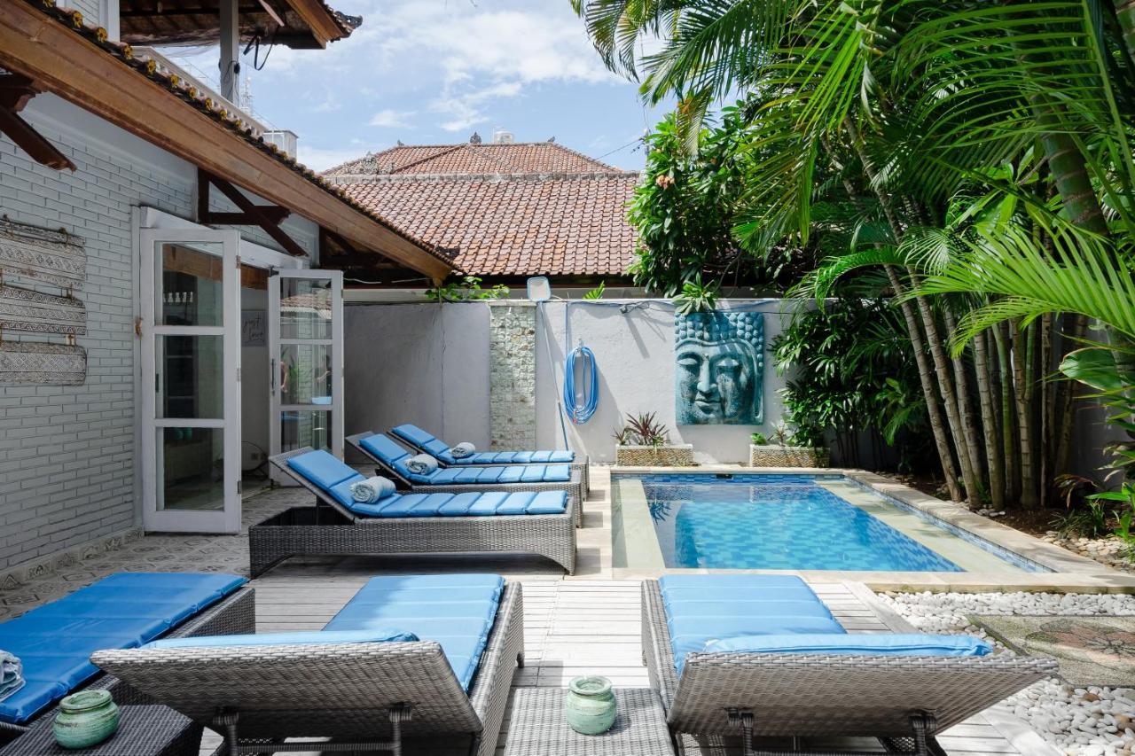 Tropical House - *