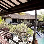 Legian Paradiso Hotel
